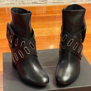 Samuelle Failli booties